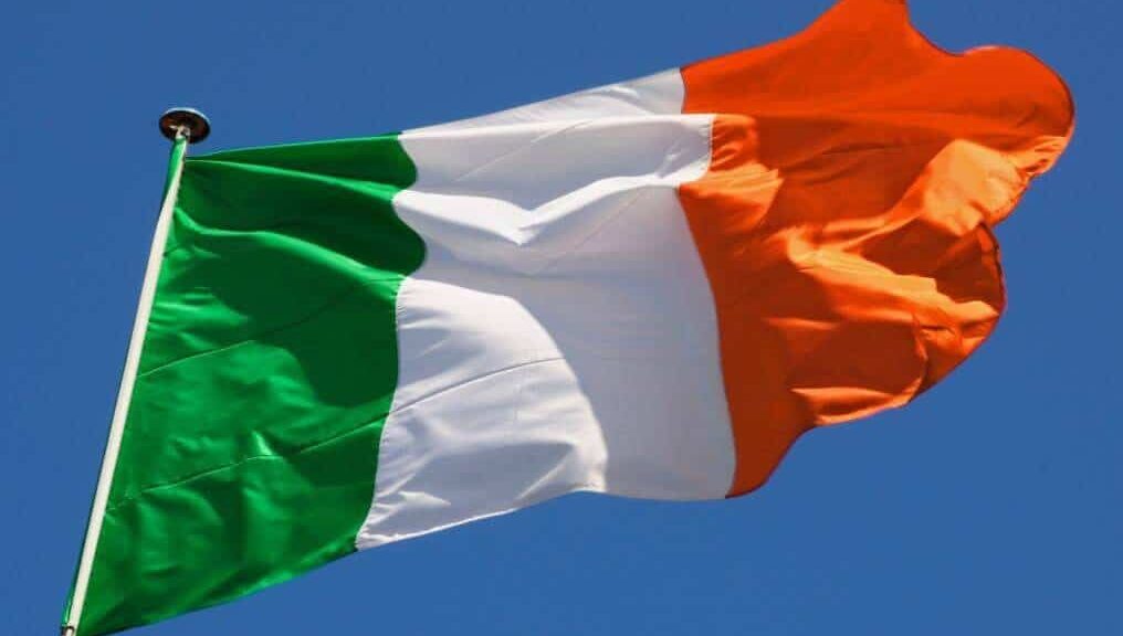 Irlanda está precisando de profissionais na área da saúde e acaba de abrir 1.000 vagas de emprego