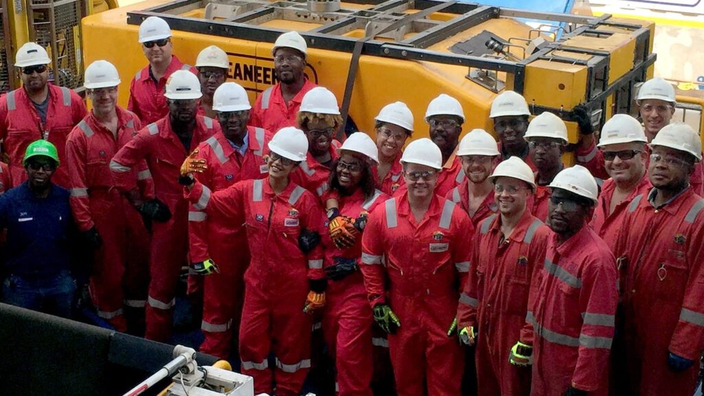 Processo seletivo aberto: Oceaneering contrata para ocupar vagas de emprego nas áreas de Engenharia, Tecnologia, Administração e outros cargos