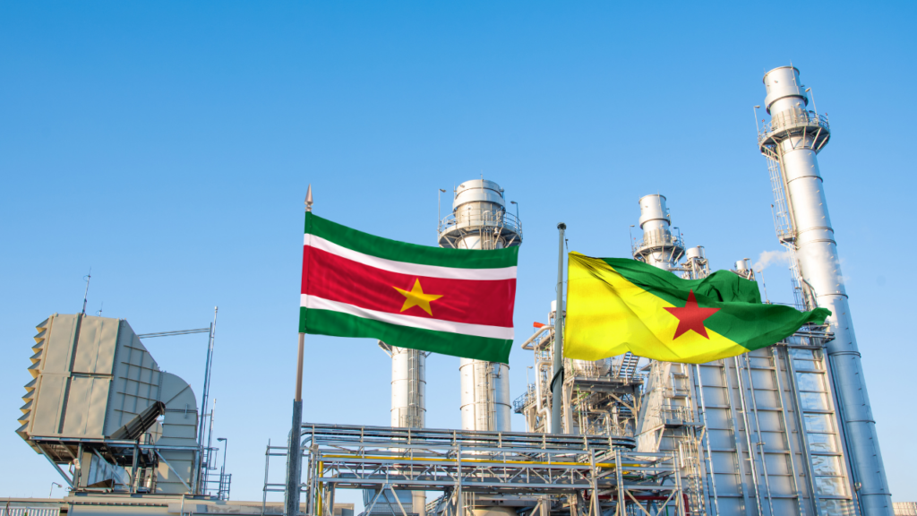 Guiana e Suriname se destacam na produção de GNL, enquanto Brasil enfrenta obstáculos burocráticos para avançar em seus projetos de gás natural.