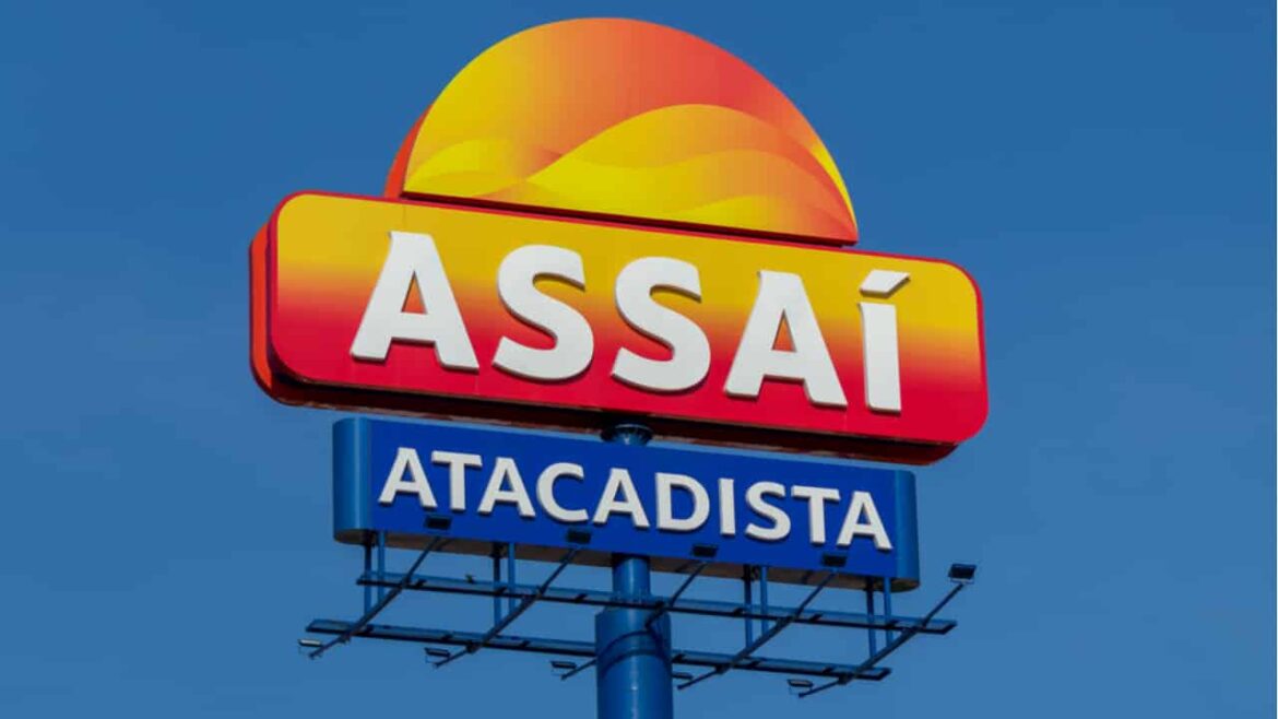 Assaí Atacadista disponibiliza mais de 1.700 vagas neste final de ano para açougueiros, caixa, atendentes e até mesmo cargos sem experiência