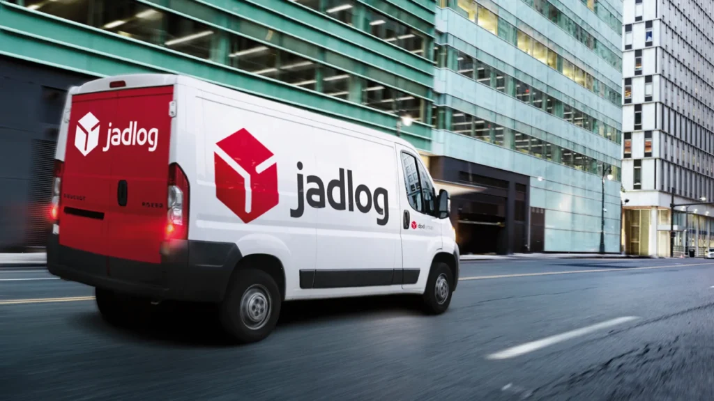 Jadlog Logística está contratando! Novo processo seletivo busca dezenas de colaboradores e oferece salários de até R$ 2.800